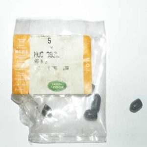 WIPER SPINDLE PINCH BOLT COVER DEF, MUC3933