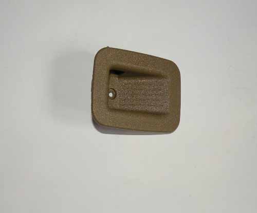 REAR SEAT LATCH HSG RH BEIGE DIS11   	ERP100100SUC