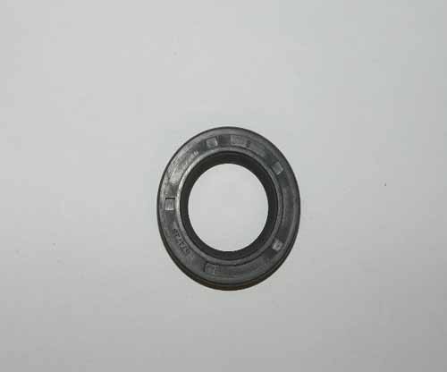 OIL SEAL REAR OF SWIVEL DEF/RRC                    571718