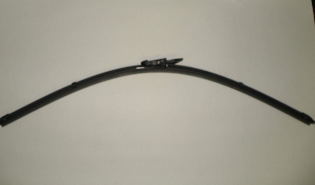 WIPER BLADE DRIVERS SIDE LHD FL2               LR008818