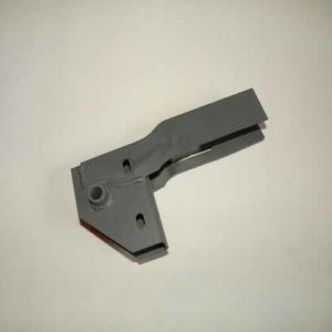 BRACKET LOWER DOOR PILLER LR60BLH