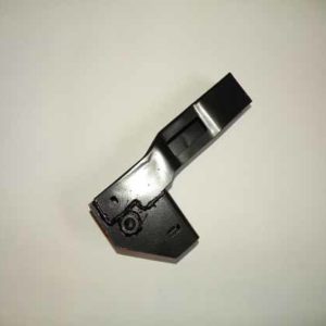 BRACKET LOWER DOOR PILLER LR60BRH