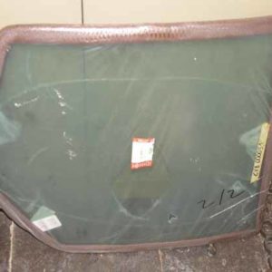 GLASS REAR DOOR GREEN TINTED LH CVB000051