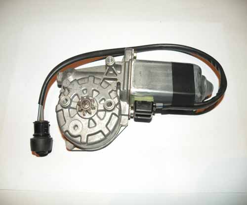 MOTOR-FRONT DOOR WINDOW REGULATOR RH RTC6641