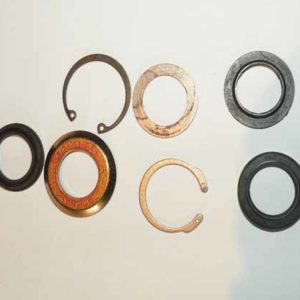 KIT-STEERING BOX SECTOR SHAFT SEAL STC889