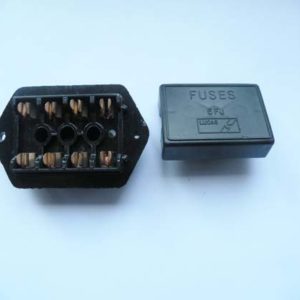 FUSE BOX 4 FUSES SERIES 111 575395