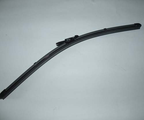 BLADE – WIPER LHD FOR PASSENGER SIDE  LR056308G