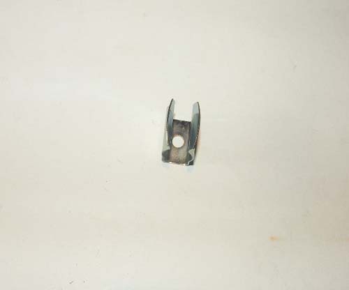 CLIP BONNET STAY WITH SPARE WHEEL CARRIER MRC7623