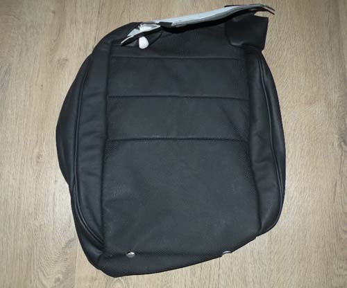 COVER – REAR SEAT BACK FOR CHILD SEAT BLACK LEATHER SMALL HMA000590PUY