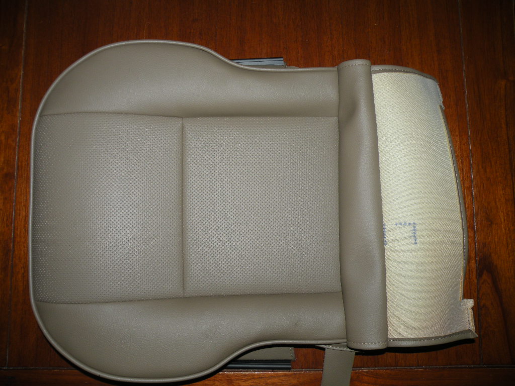 CUSHION ASSEMBLY. BAHAMA BEIGE, LH HPA000150SUC