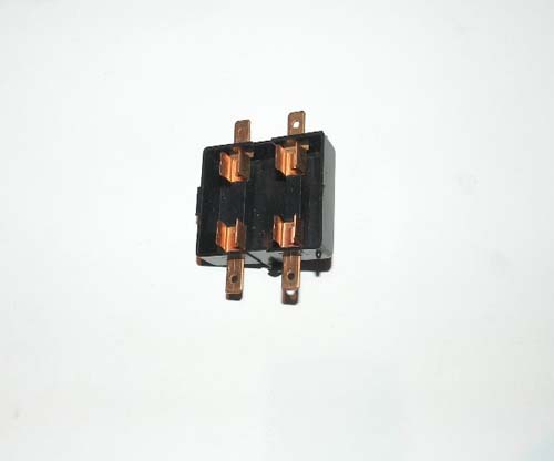 FUSEBOX ASSEMBLY PASSENGER COMPARTMENT PRC3737