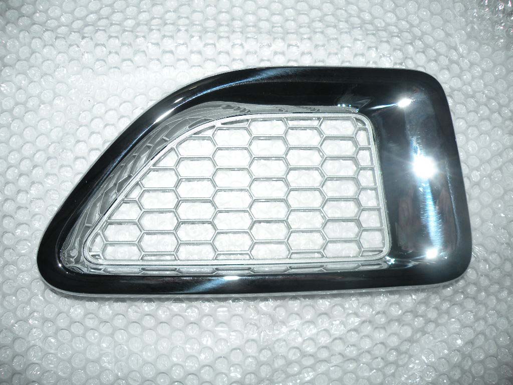 GRILLE ACCESSORY FIT, RH, CHROME FINISH LR006305