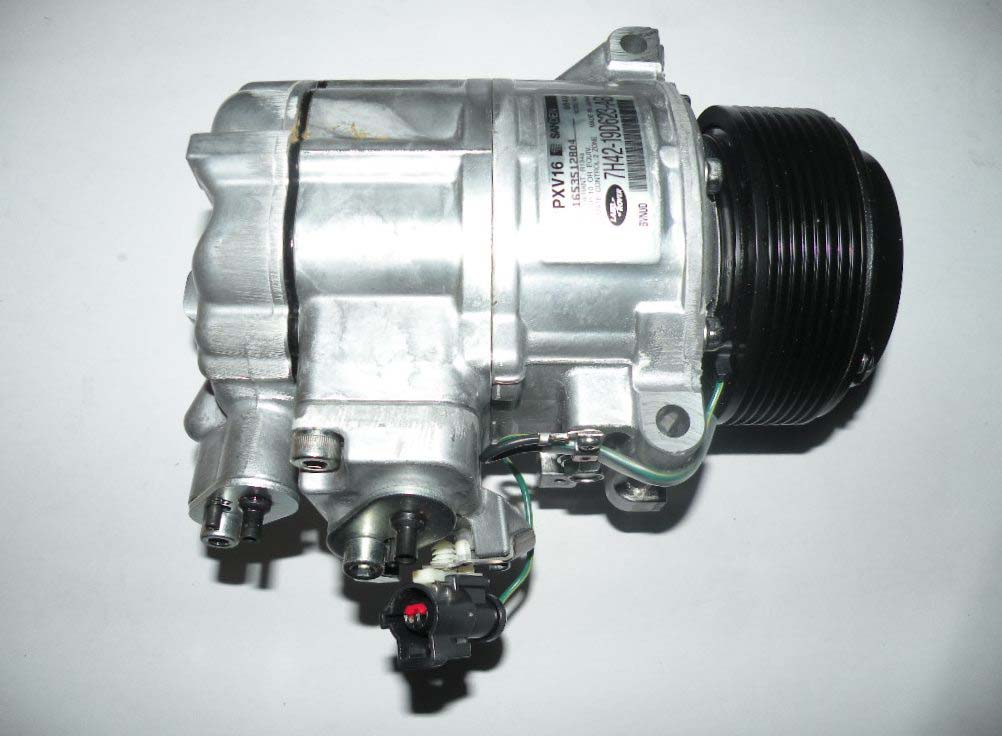 COMPRESSOR WITH FRONT COMFORT AIR CONDITIONING (IHKA) LR012801