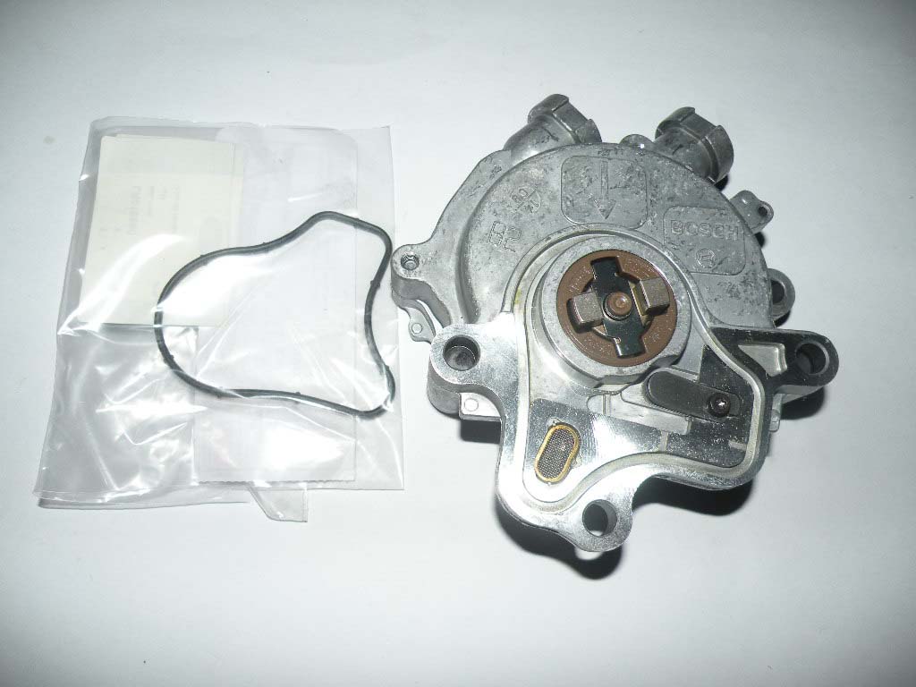 BRAKE VACUUM PUMP LR019761