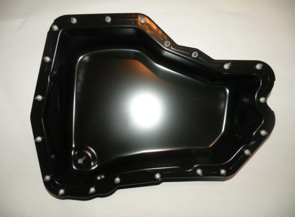SUMP PAN - ENGINE OIL LOWER LR001246