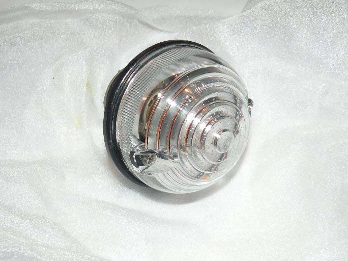 LENS & BODY ASSY-FRONT INDICATOR CLEAR  LR047798