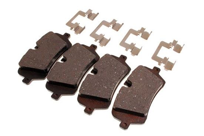 REAR BRAKE PAD SET LR108260