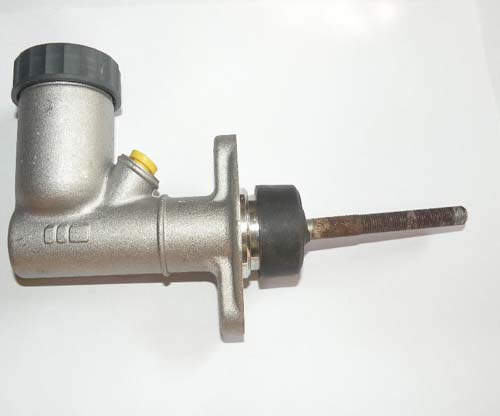 CLUTCH MASTER CYLINDER   STC500100GIRLING