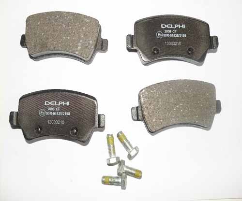 BRAKE PADS – WITH SPRINGS LR043714 LR134695G